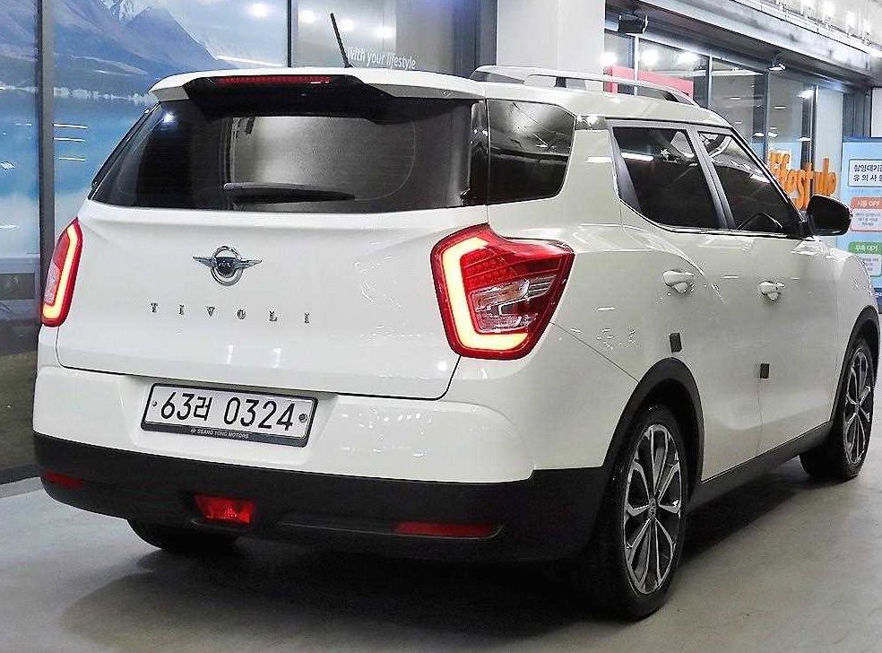KG모빌리티(쌍용)  티볼리 2WD 가솔린 1.6 RX 사진 4