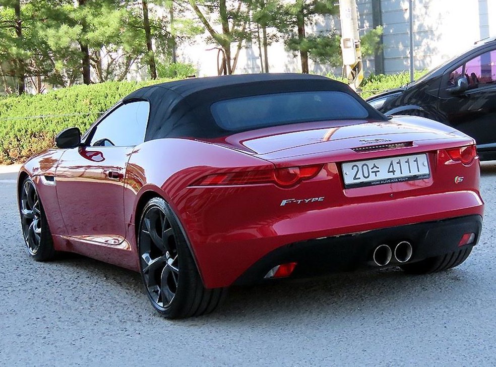 재규어 F-TYPE 3.0 S 컨버터블 사진 3