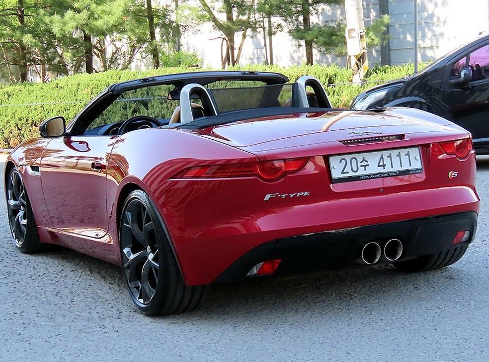 재규어 F-TYPE 3.0 S 컨버터블 사진 7