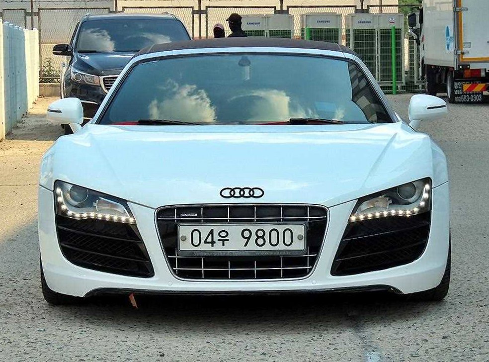 아우디 R8 5.2 V10 스파이더