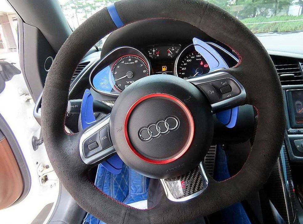 아우디 R8 5.2 V10 스파이더 사진 12