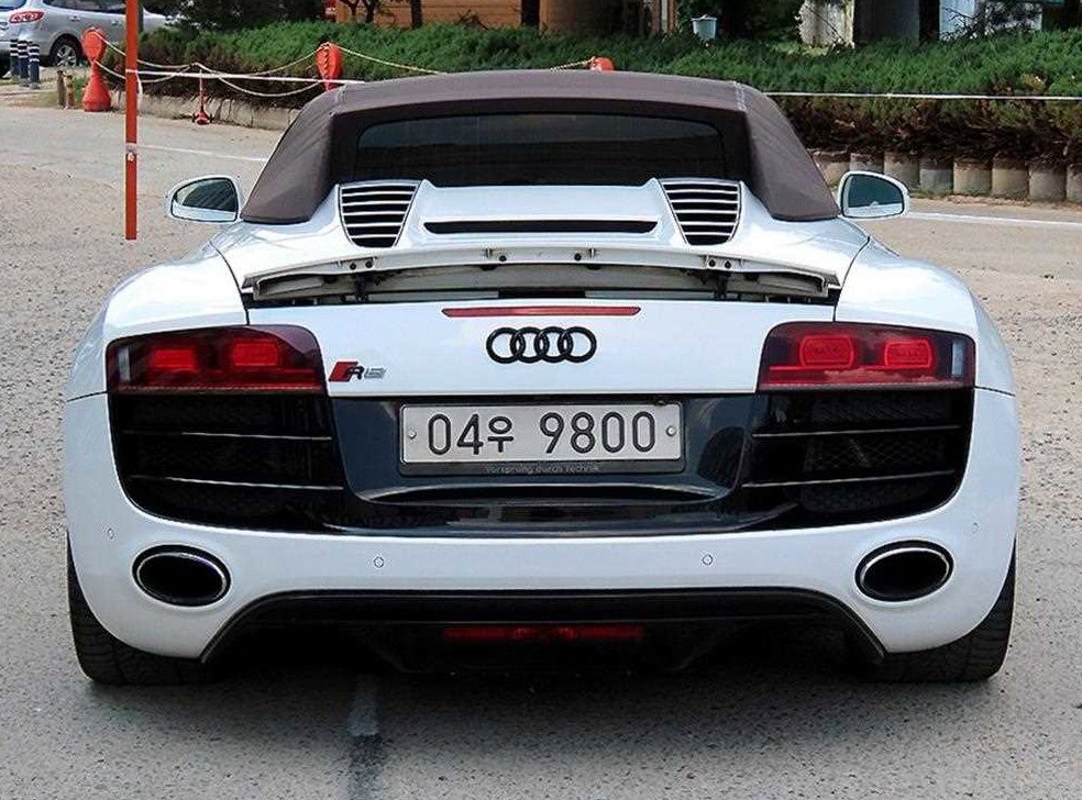 아우디 R8 5.2 V10 스파이더 사진 4