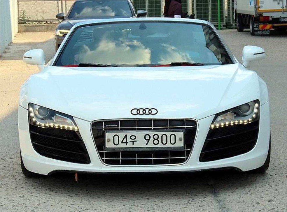아우디 R8 5.2 V10 스파이더 사진 5