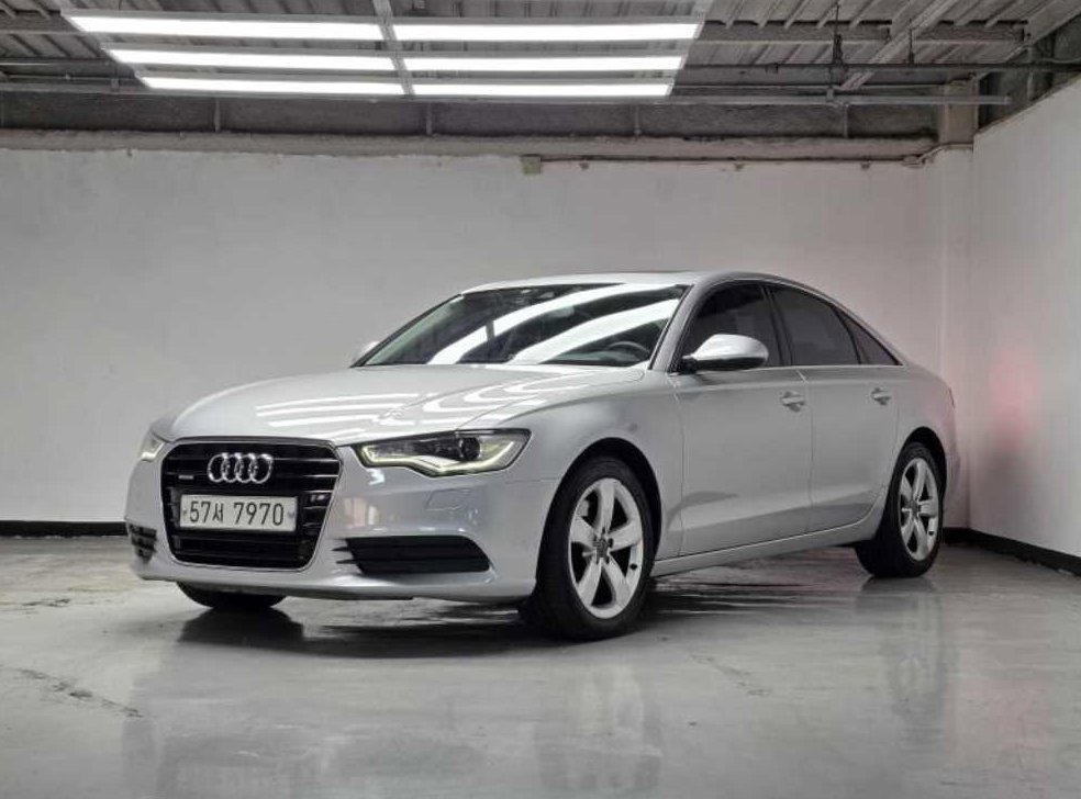 아우디 A6 2.0 TFSI 콰트로