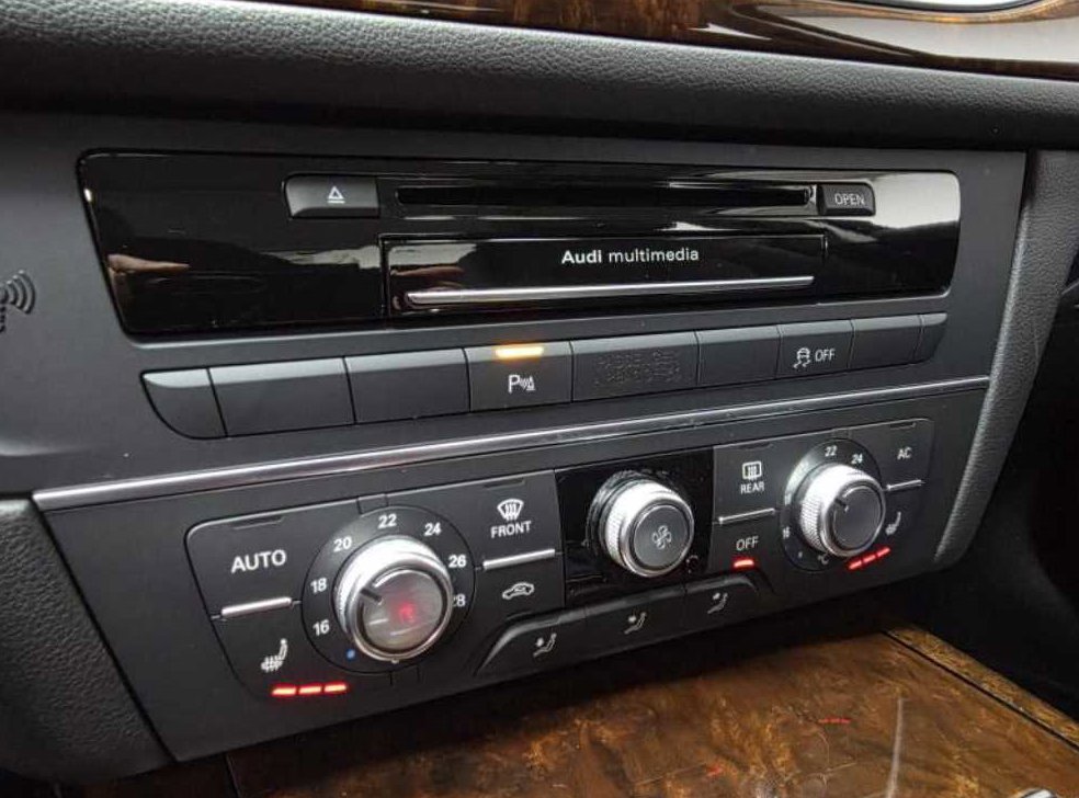 아우디 A6 2.0 TFSI 콰트로 사진 14