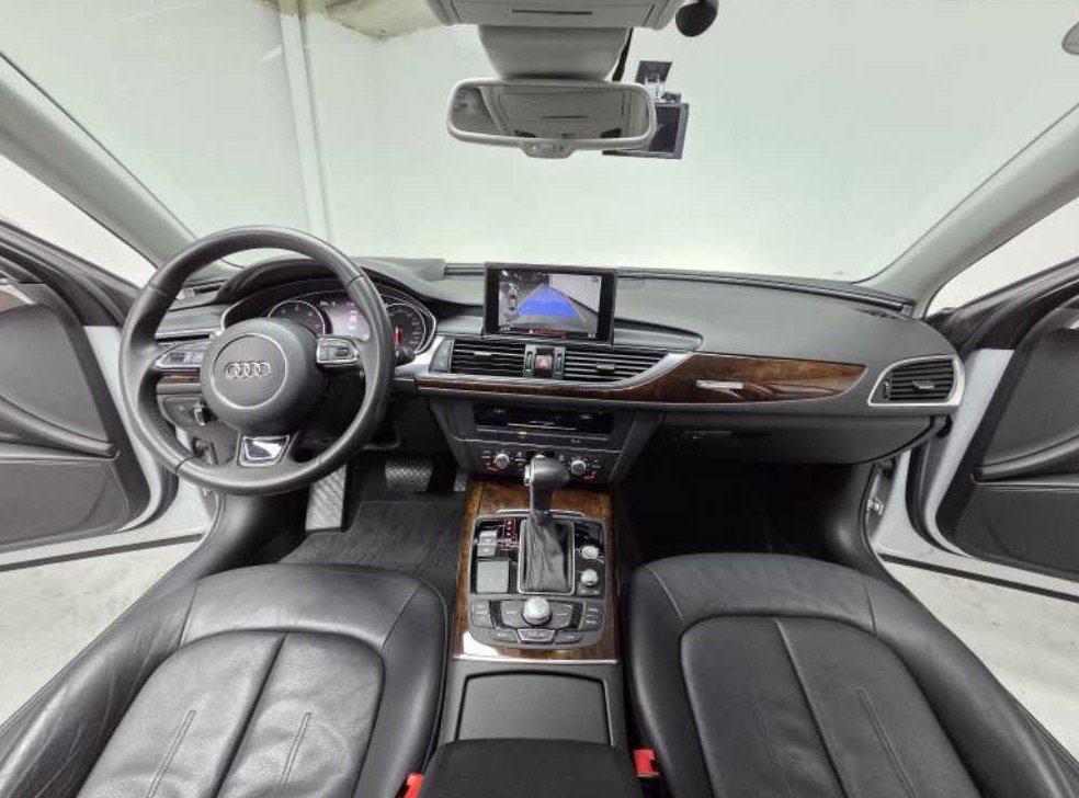 아우디 A6 2.0 TFSI 콰트로 사진 8