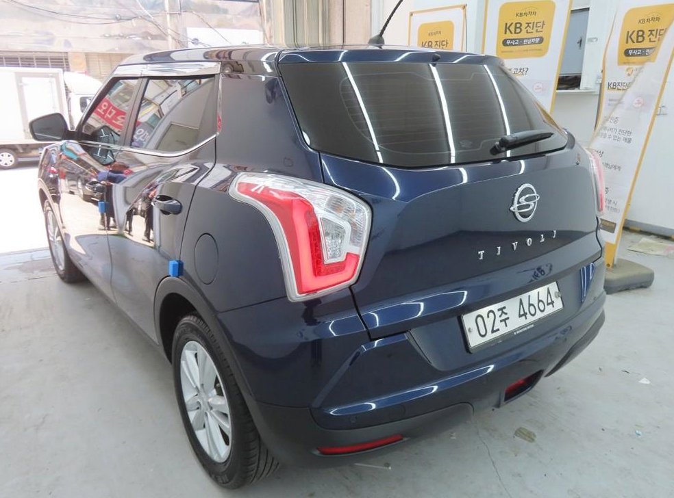 KG모빌리티(쌍용)  티볼리 2WD 가솔린 VX 사진 4