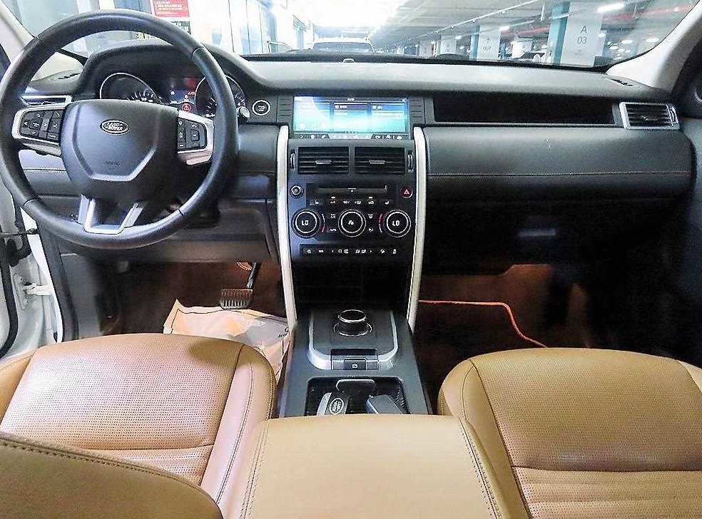 랜드로버 디스커버리 스포츠 2.0 TD4 HSE 럭셔리 사진 10
