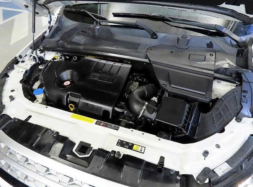 랜드로버 디스커버리 스포츠 2.0 TD4 HSE 럭셔리 사진 19