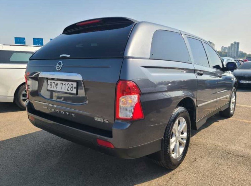 KG모빌리티(쌍용)  코란도 CX7(4WD) 사진 4