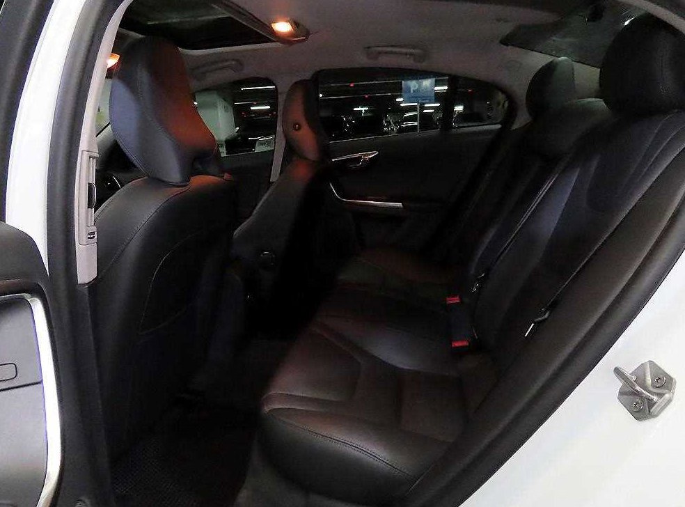 볼보 S60 D2 사진 7