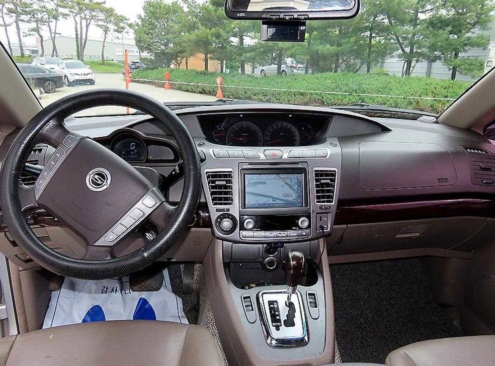 KG모빌리티(쌍용)  코란도 4WD 샤토 사진 8
