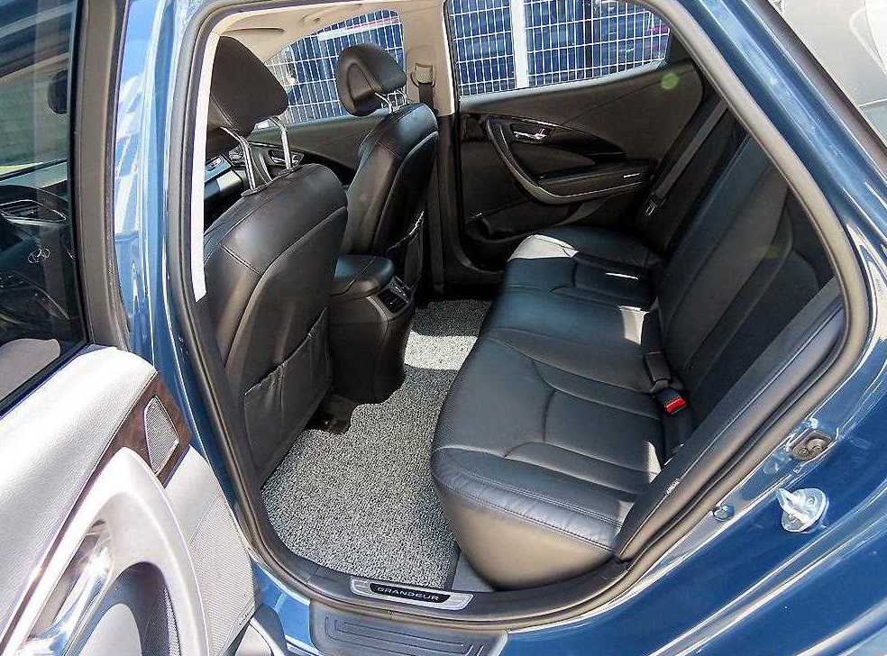 현대 그랜저 HG220 PREMIUM 사진 6