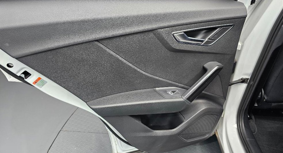 아우디 Q2 35 TDI 프리미엄 사진 14