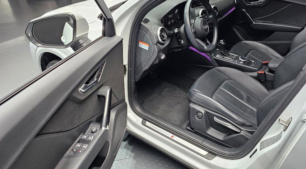 아우디 Q2 35 TDI 프리미엄 사진 15