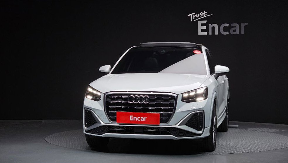 아우디 Q2 35 TDI 프리미엄 사진 3
