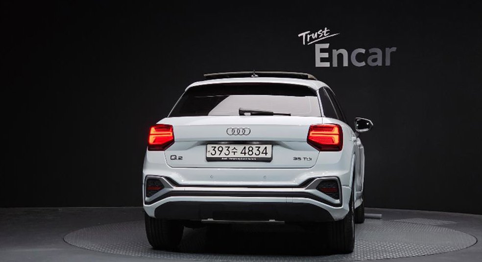 아우디 Q2 35 TDI 프리미엄 사진 4