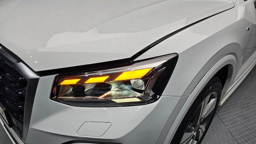 아우디 Q2 35 TDI 프리미엄 사진 7