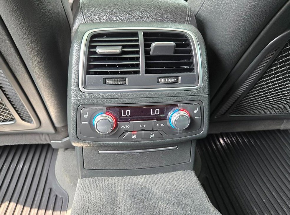 아우디 A6 3.0 TFSI 콰트로 사진 16
