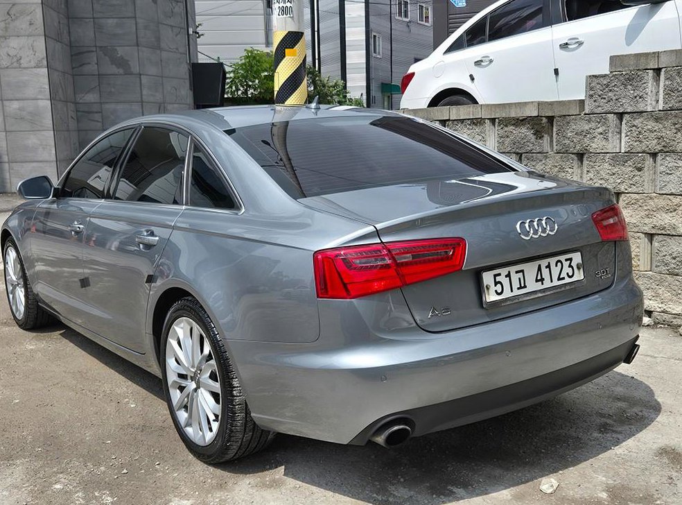 아우디 A6 3.0 TFSI 콰트로 사진 3
