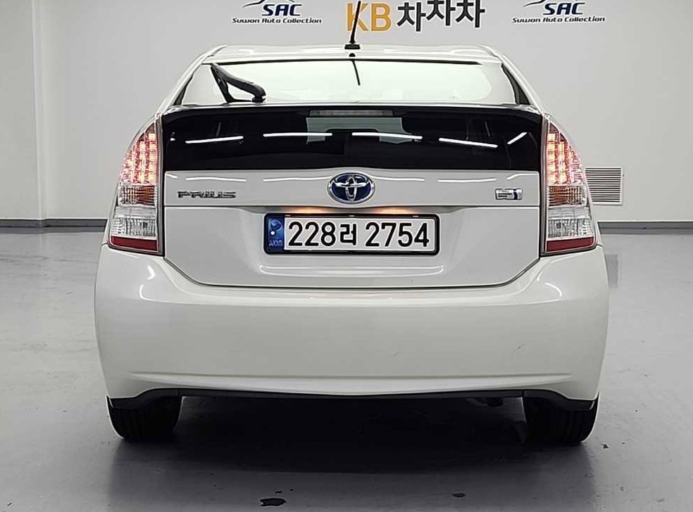 토요타 프리우스 1.8 사진 3