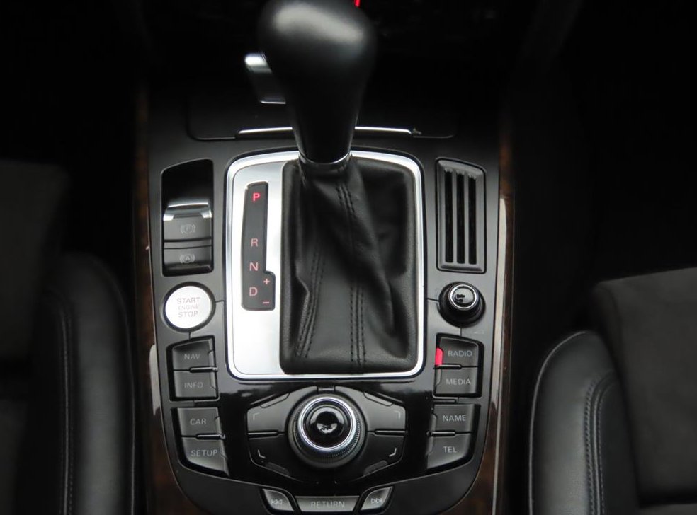 아우디 A5 2.0 TFSI 콰트로 사진 11