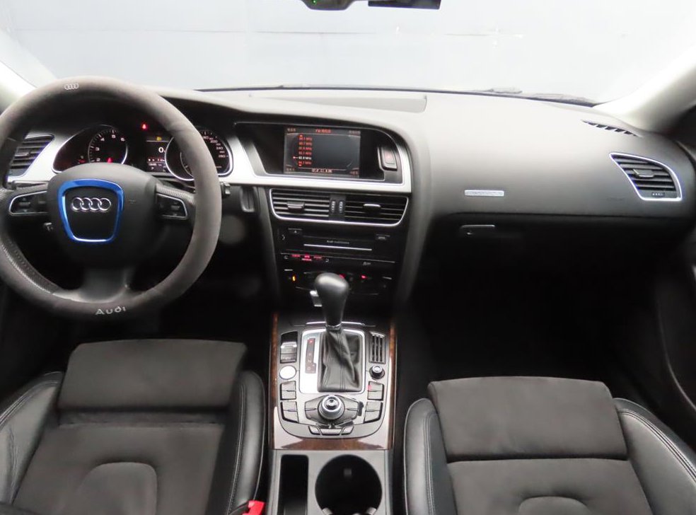 아우디 A5 2.0 TFSI 콰트로 사진 7