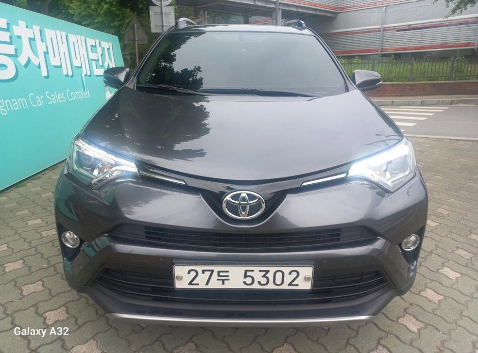 토요타 라브4 2.5 2WD