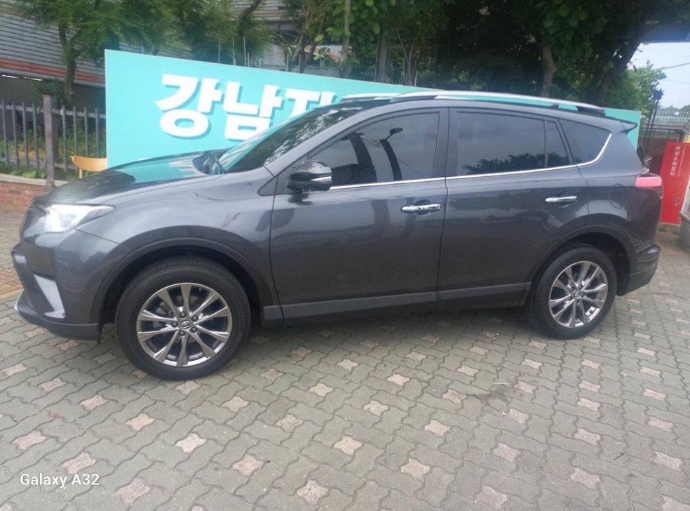 토요타 라브4 2.5 2WD 사진 5