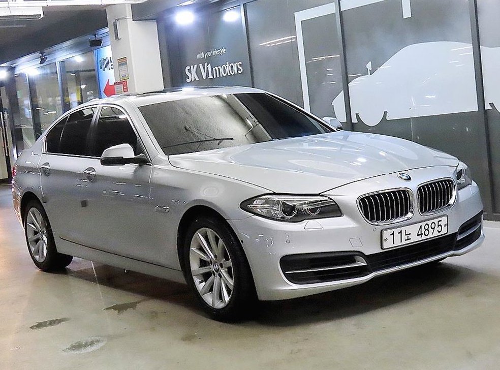 BMW 5시리즈 528i