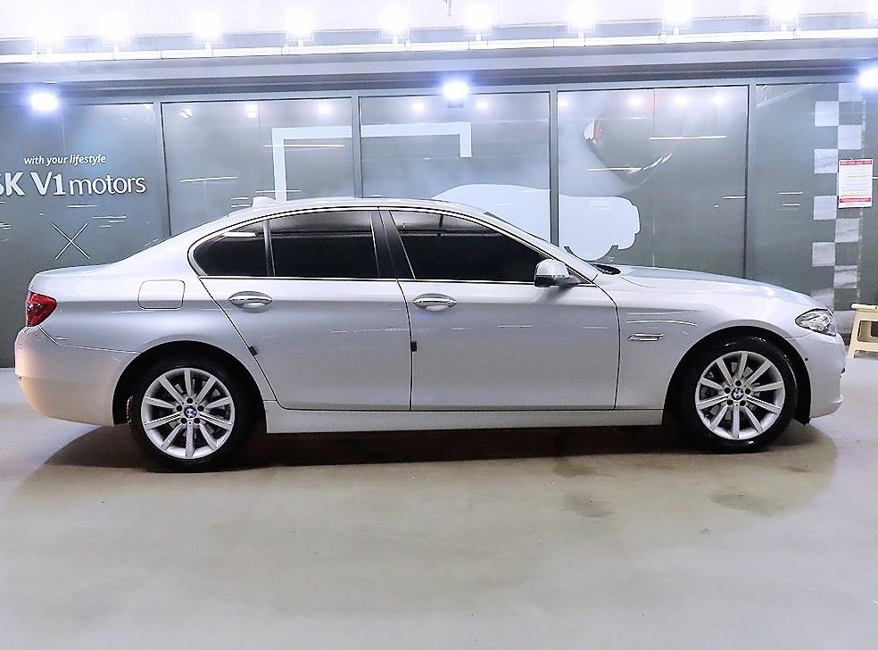 BMW 5시리즈 528i 사진 3