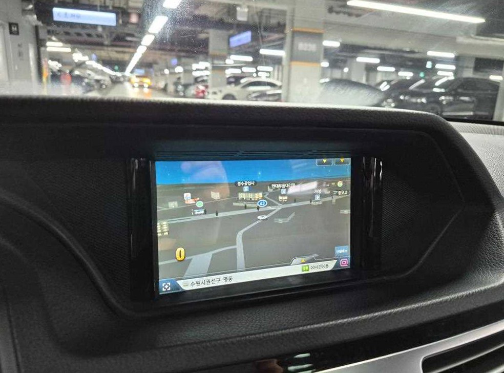 벤츠 E 클래스 E220 CDI 아방가르드 사진 11