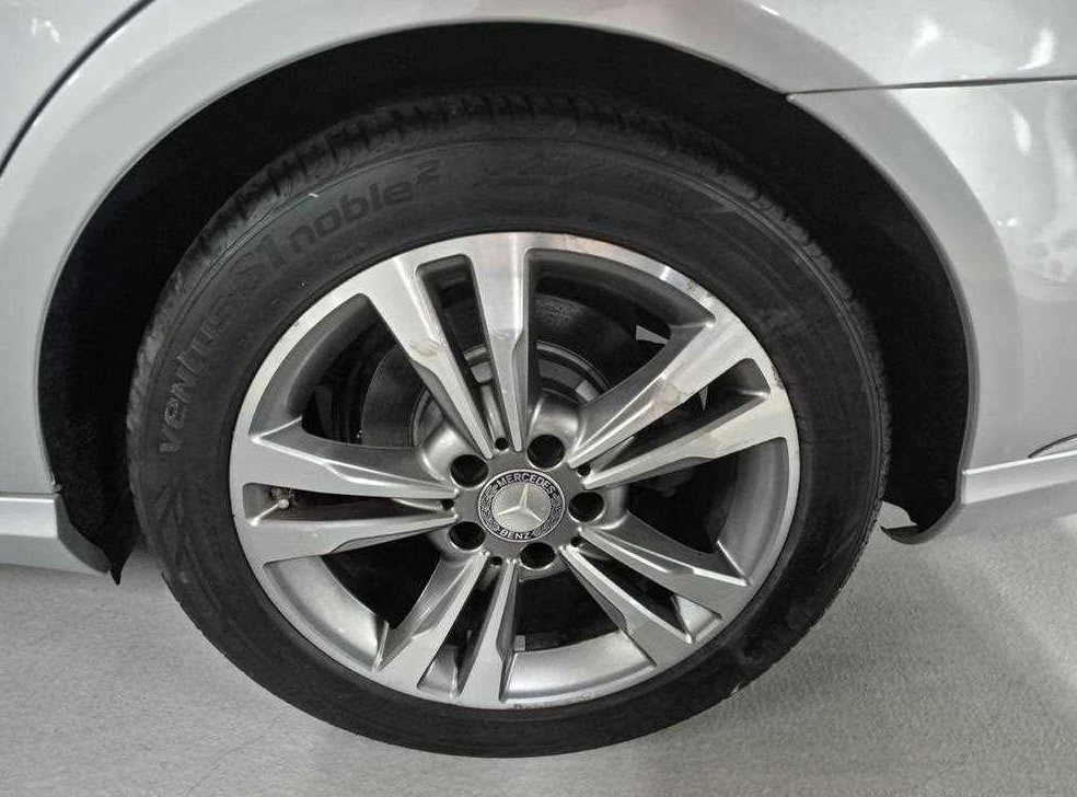 벤츠 E 클래스 E220 CDI 아방가르드 사진 16