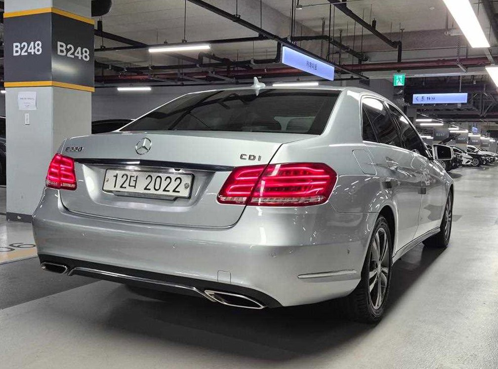 벤츠 E 클래스 E220 CDI 아방가르드 사진 3