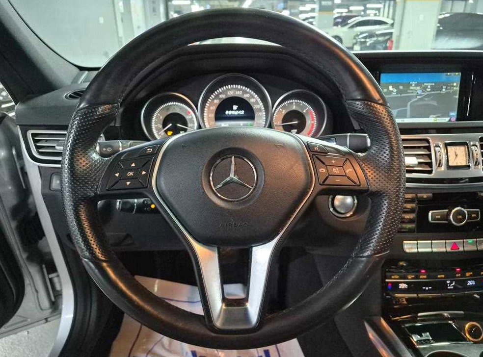 벤츠 E 클래스 E220 CDI 아방가르드 사진 5