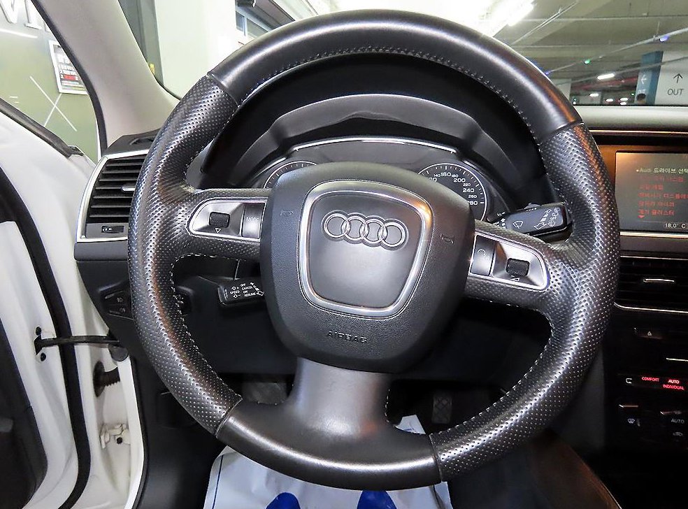 아우디 Q5 2.0 TDI 콰트로 사진 8