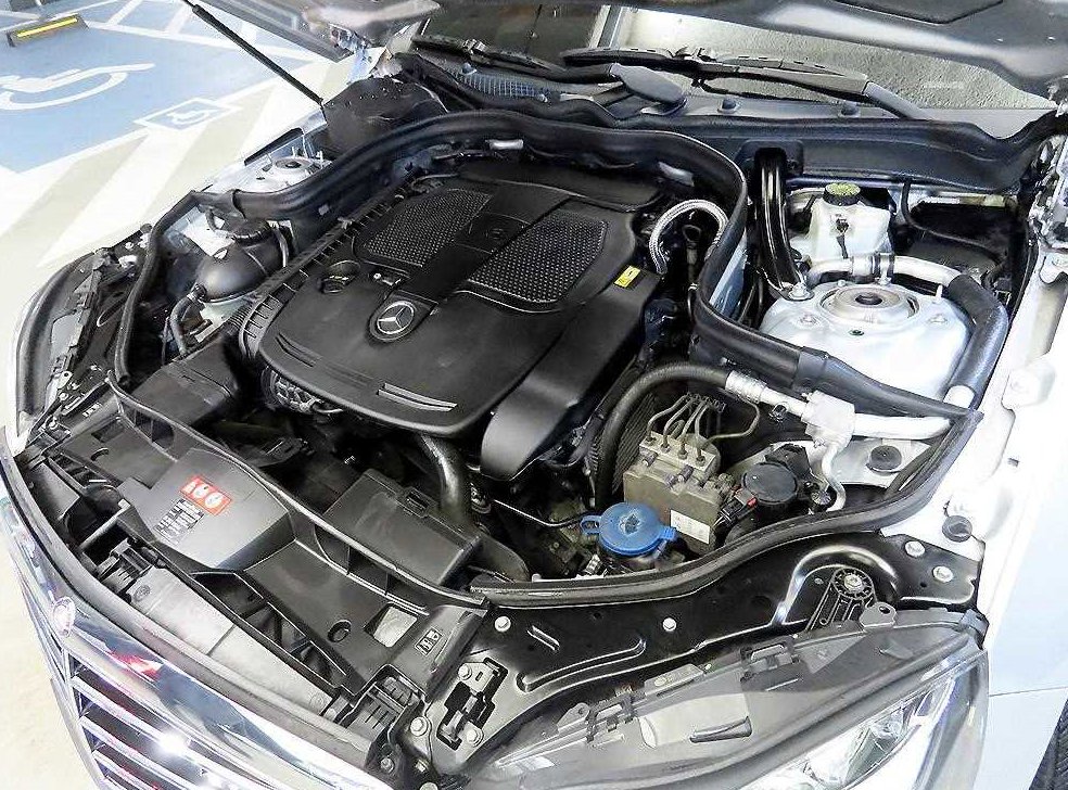 벤츠 E 클래스 E300 아방가르드 사진 19