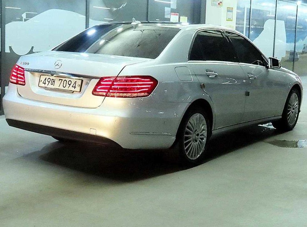 벤츠 E 클래스 E300 아방가르드 사진 4
