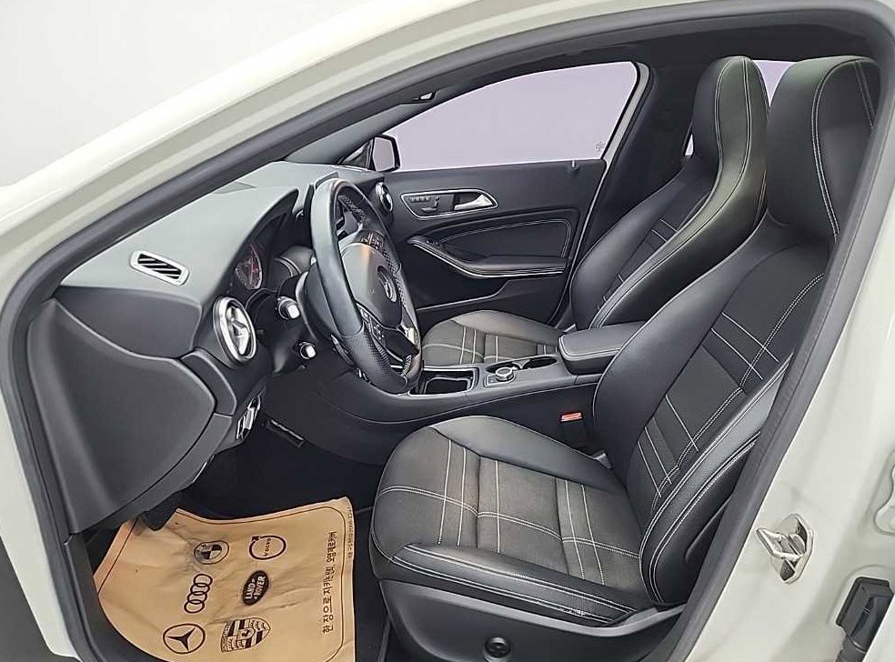 벤츠 A 클래스 A200 CDI 나이트 사진 11