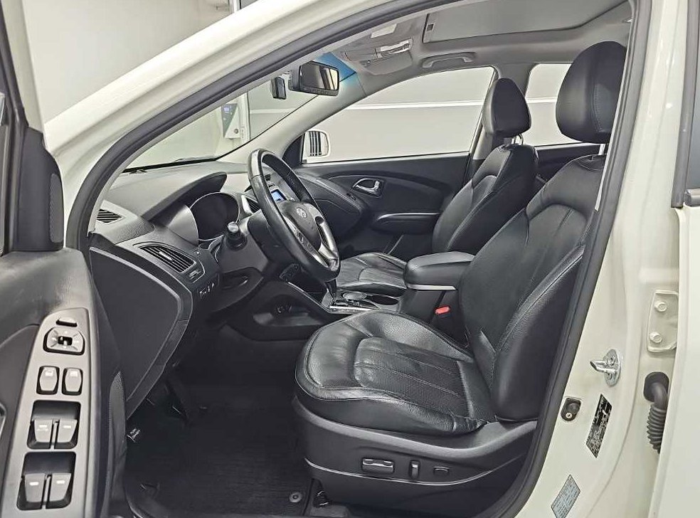 현대 투싼 4WD VGT LMX20 사진 11
