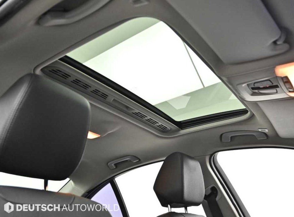 BMW 3시리즈 320i 사진 19