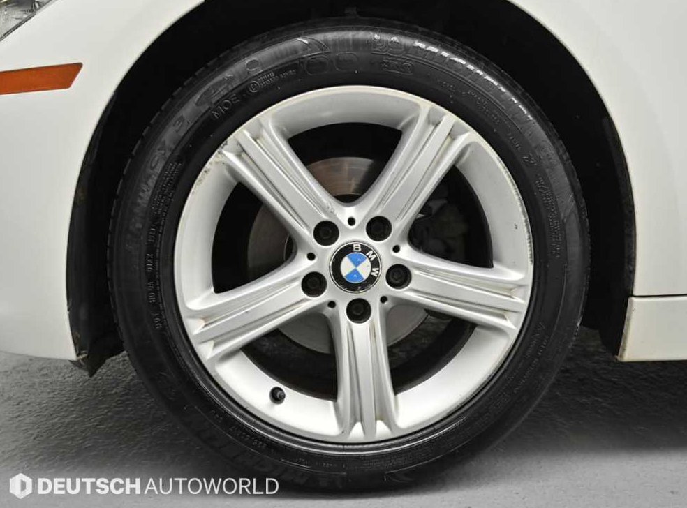 BMW 3시리즈 320i 사진 5