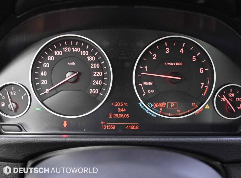 BMW 3시리즈 320i 사진 8
