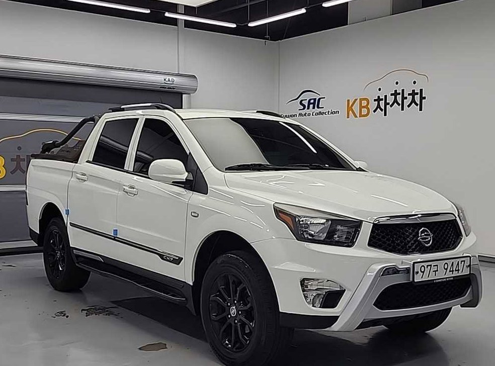 KG모빌리티(쌍용)  코란도 디젤 4WD 익스트림 사진 4
