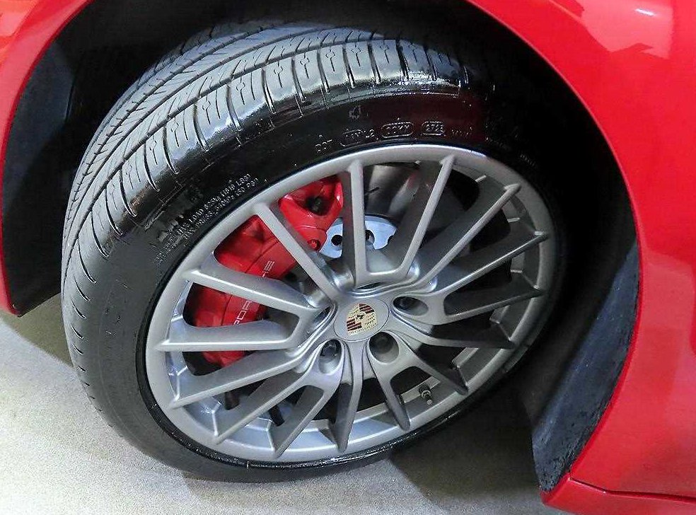 포르쉐 파나메라 4.8 GTS 사진 20