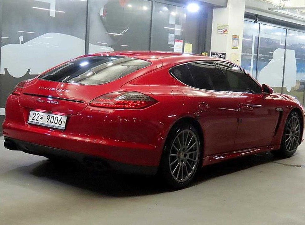 포르쉐 파나메라 4.8 GTS 사진 4