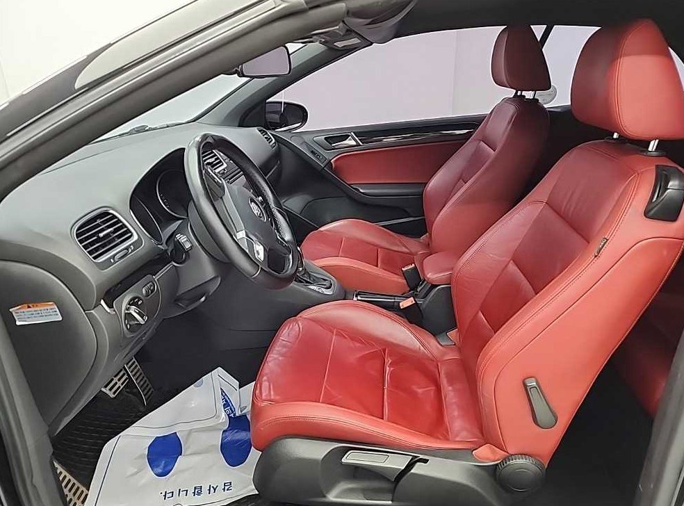 폭스바겐 골프 2.0 TDI 카브리올레 사진 11