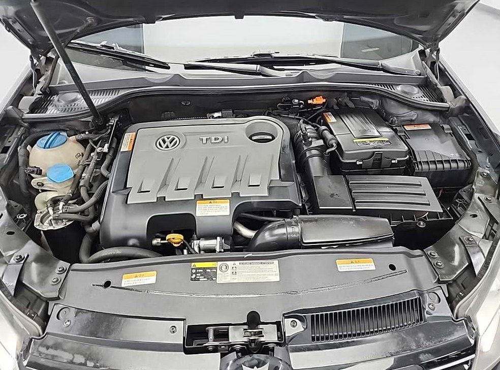 폭스바겐 골프 2.0 TDI 카브리올레 사진 5