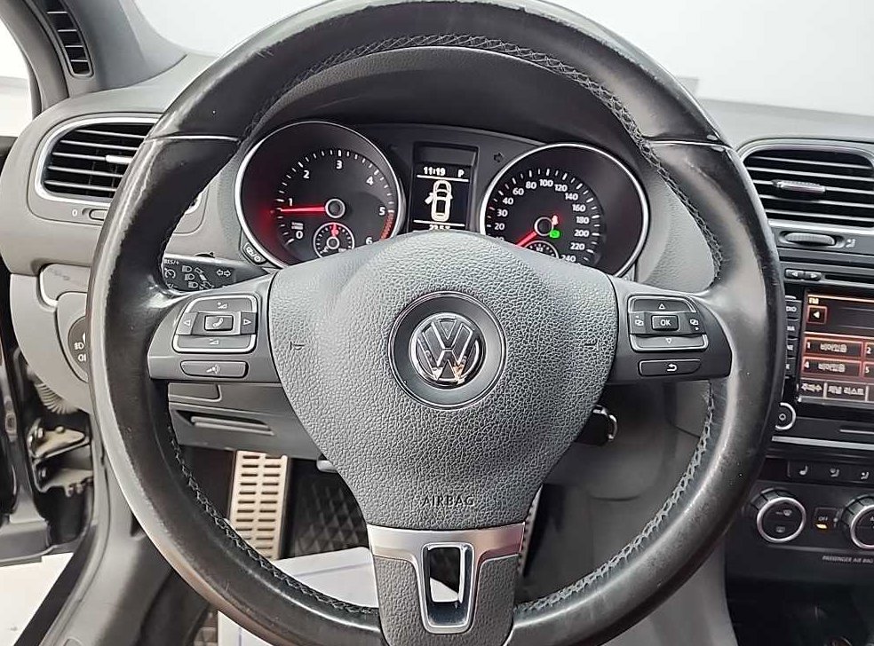 폭스바겐 골프 2.0 TDI 카브리올레 사진 9