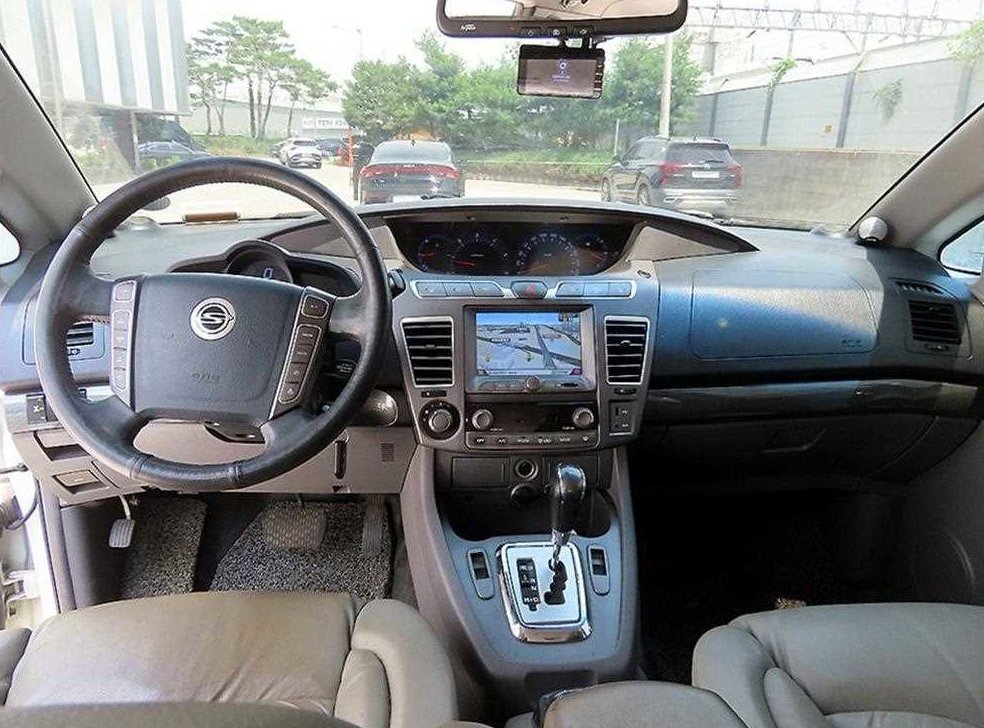 KG모빌리티(쌍용)  코란도 4WD GT 사진 8